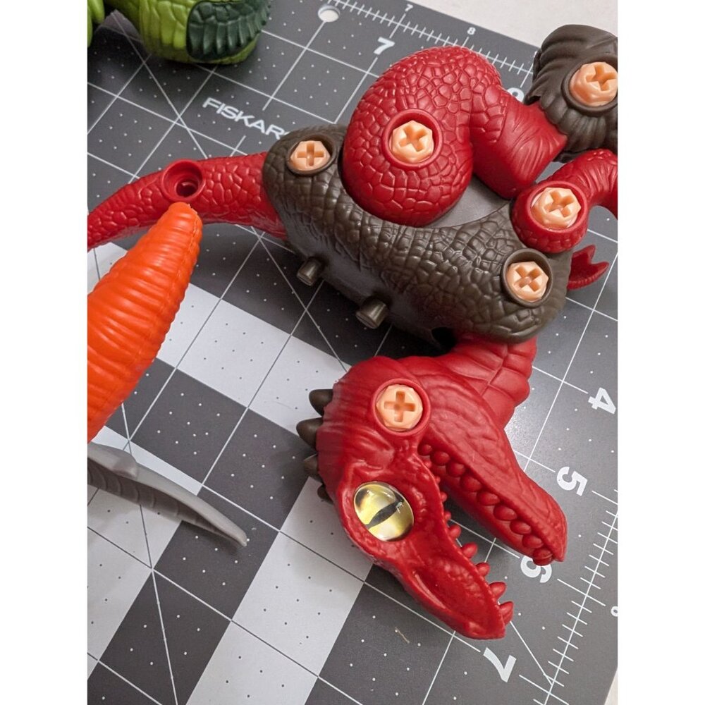 Take Apart Dinosaur Stem colorful toys replacement pieces 5 plastic toys - Picture 10 of 10
